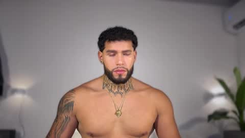 Snapshot of yamp_bigcock chatting on 11.18.25 yamp sambrano online show from 11.18.25