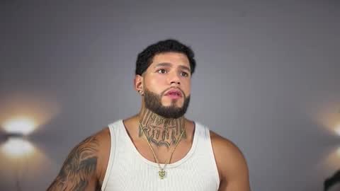 Snapshot of yamp_bigcock chatting on 11.23.25 yamp sambrano online show from 11.23.25