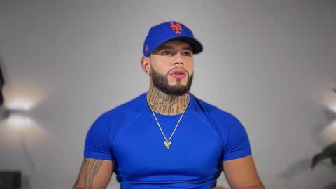 Snapshot of yamp_bigcock chatting on 11.25.25 yamp sambrano online show from 11.25.25