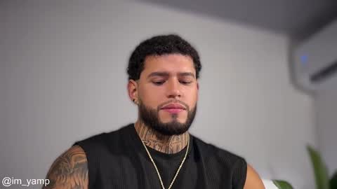 Snapshot of yamp_bigcock chatting on 11.30.25 yamp sambrano online show from 11.30.25