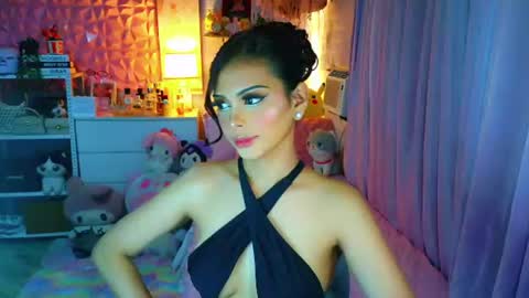 Snapshot of yang_audreylone chatting on 07.27.26 YANG AUDREY LONE online show from 07.27.26