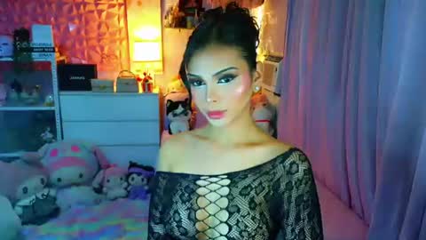 Snapshot of yang_audreylone chatting on 08.04.26 YANG AUDREY LONE online show from 08.04.26