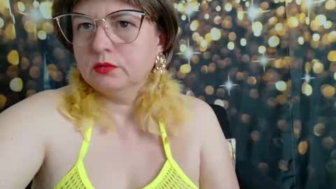 Snapshot of yanikka chatting on 10.31.25 Anika online show from 10.31.25