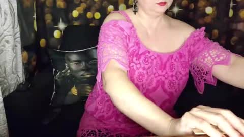 Snapshot of yanikka chatting on 01.08.26 Anika online show from 01.08.26