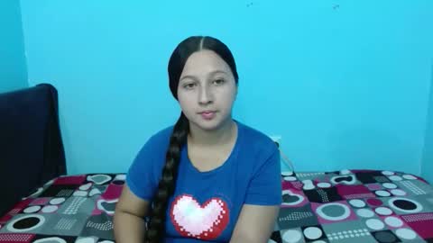 Snapshot of yara_breeze chatting on 05.28.26 yara_breeze online show from 05.28.26