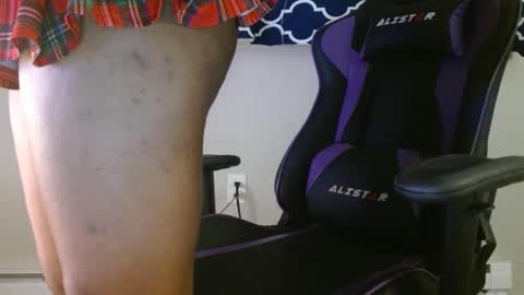 Snapshot of yarabrynnn chatting on 12.16.24 YARA online show from 12.16.24