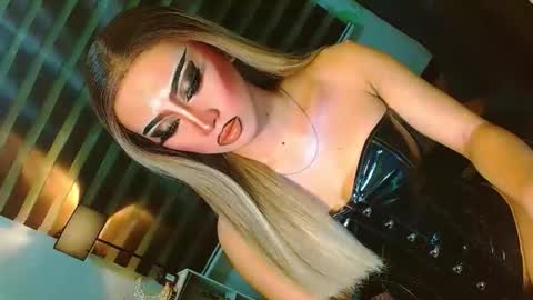 miss yasii online show from 06.11.26