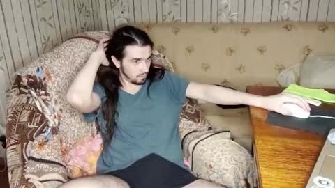 Snapshot of yatocka chatting on 12.17.25 Sven online show from 12.17.25