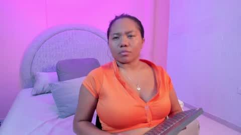 yeika_foxy online show from 08.01.26