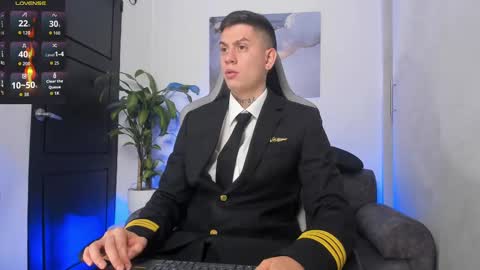 Snapshot of yeiko_romero_ chatting on 10.15.25 YEIKO ROMERO online show from 10.15.25