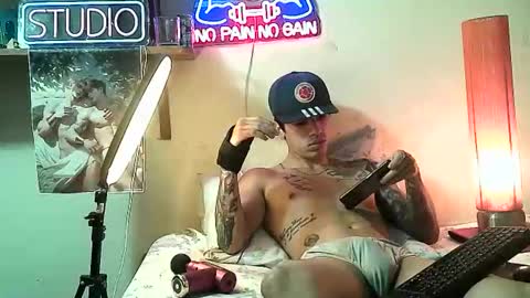 Snapshot of yeisoncastellanos1999 chatting on 02.17.26 yeisoncastellanos1999 online show from 02.17.26