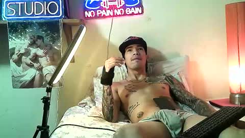 Snapshot of yeisoncastellanos1999 chatting on 02.20.26 yeisoncastellanos1999 online show from 02.20.26