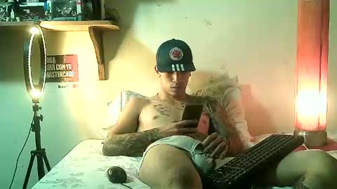 Snapshot of yeisoncastellanos1999 chatting on 06.26.26 yeisoncastellanos1999 online show from 06.26.26