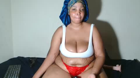 yellowmellow01 online show from 02.28.26