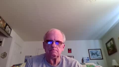 Snapshot of yellowsnowman70 chatting on 03.25.26 yellowsnowman70 online show from 03.25.26