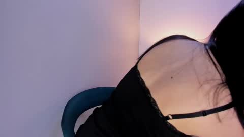 Yen online show from 10.25.25