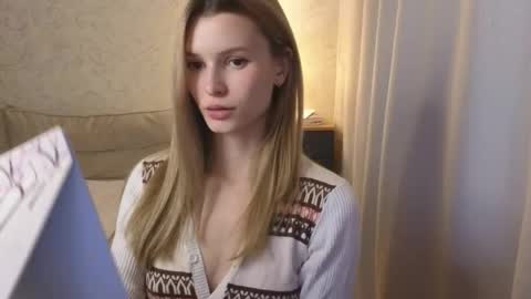 Snapshot of yennaone chatting on 05.11.26 Yenna online show from 05.11.26