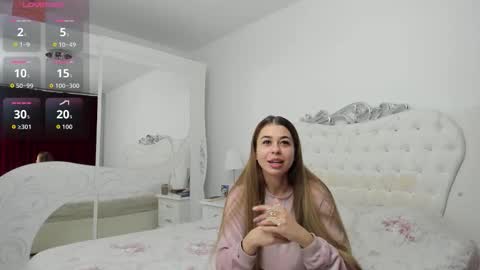 yennefer13 online show from 11.30.25