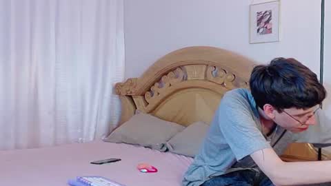 Snapshot of yeremmy_twink chatting on 07.18.26 yeremmy_twink online show from 07.18.26