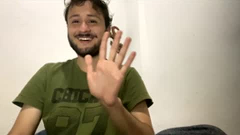 Snapshot of yerito_ chatting on 12.01.25 Yero online show from 12.01.25