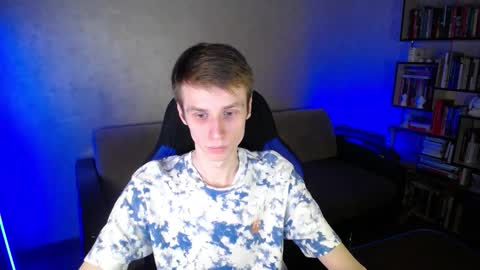 Snapshot of yes_cute_boy_ chatting on 02.09.26 Eden online show from 02.09.26