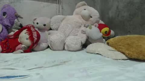 Snapshot of yeshang028 chatting on 10.06.25 yeshang online show from 10.06.25