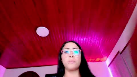 yesie_hot2 online show from 01.30.25