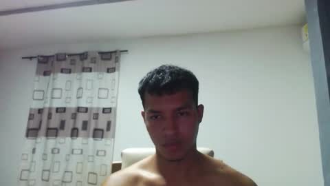 Snapshot of yessic_ chatting on 10.05.25 Ander online show from 10.05.25