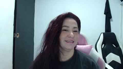 Snapshot of yessica_08 chatting on 02.02.25 yessica and andres online show from 02.02.25