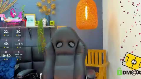 Snapshot of yessika_parker chatting on 06.25.26 yessika_parker online show from 06.25.26