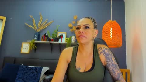 Snapshot of yessika_parker chatting on 07.19.26 yessika_parker online show from 07.19.26