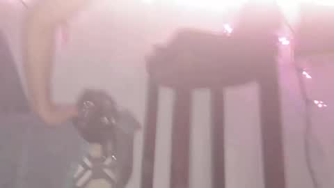 Snapshot of yessimua chatting on 12.24.24 CUMONURFACE online show from 12.24.24