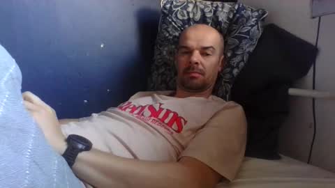 Snapshot of yewloo chatting on 10.05.25 yewloo online show from 10.05.25