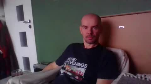 yewloo online show from 11.20.25