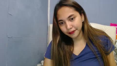 yhang_slut online show from 04.14.26