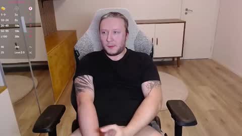 Snapshot of yhdxhy chatting on 02.01.26 James online show from 02.01.26