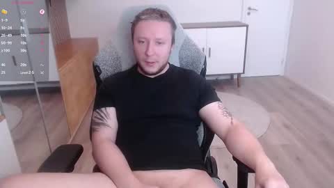 Snapshot of yhdxhy chatting on 03.07.26 James online show from 03.07.26