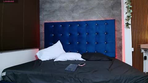  YIN  YANG  online show from 09.26.25