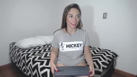 tulipan online show from 12.16.25