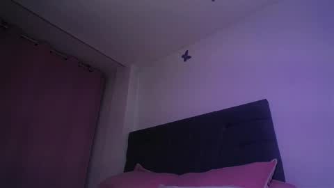 Yiny online show from 09.13.25