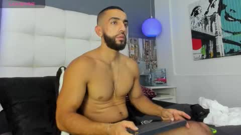 Yiyo online show from 11.09.25