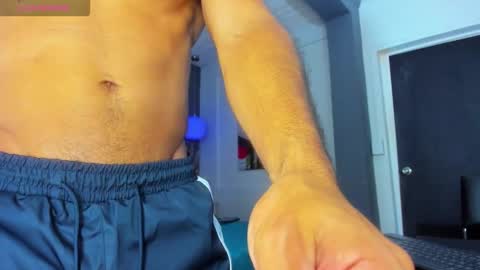 Yiyo online show from 11.23.25