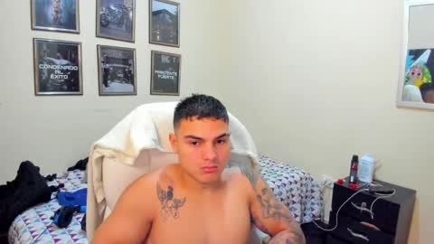 Snapshot of yker18 chatting on 12.17.24 yker online show from 12.17.24