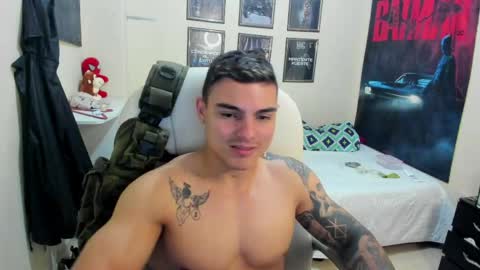 Snapshot of yker18 chatting on 05.12.26 yker online show from 05.12.26