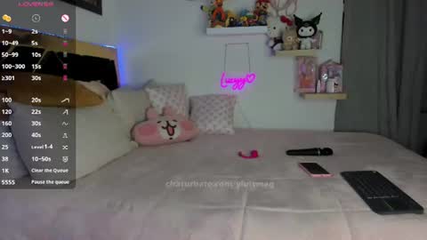 Snapshot of yluismag chatting on 06.10.26 lucy online show from 06.10.26