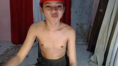 Snapshot of ymee_shane18 chatting on 01.14.25 ymee_shane18 online show from 01.14.25