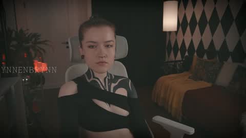 ynnenbrynn online show from 12.28.24