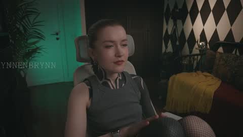 ynnenbrynn online show from 01.26.25