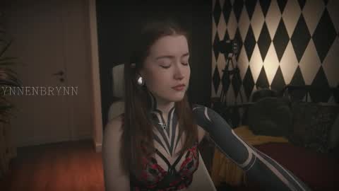 ynnenbrynn online show from 02.15.25