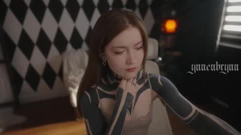 ynnenbrynn online show from 10.16.25